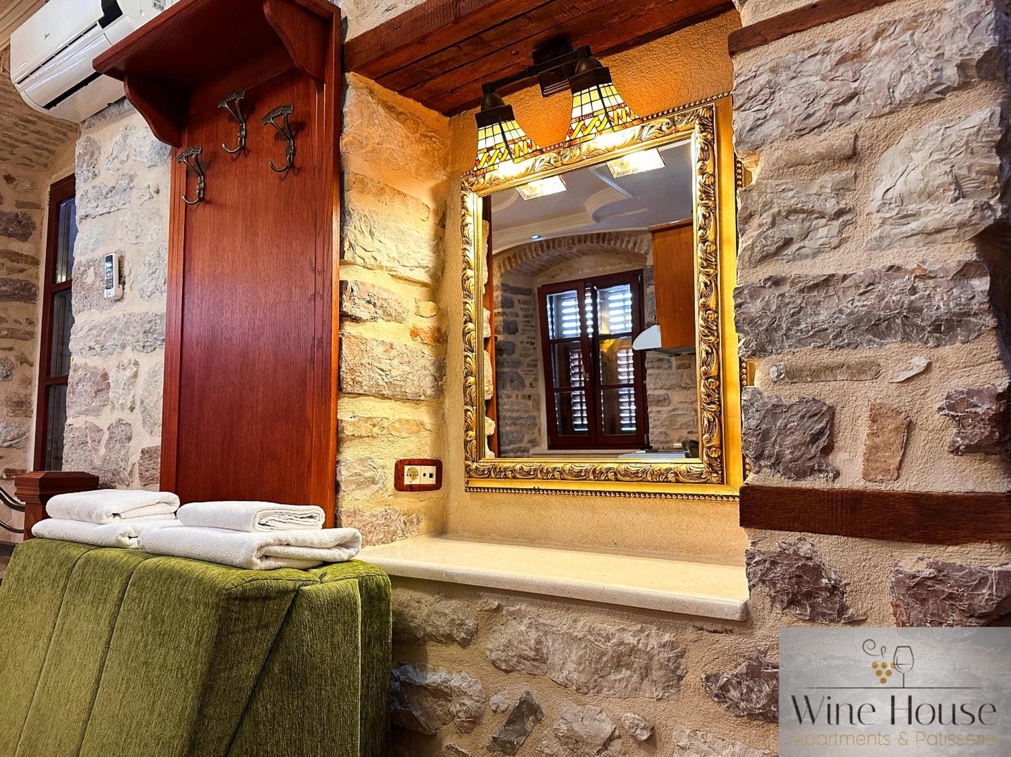 Apartments Wine House Old Town Kotor Extérieur photo